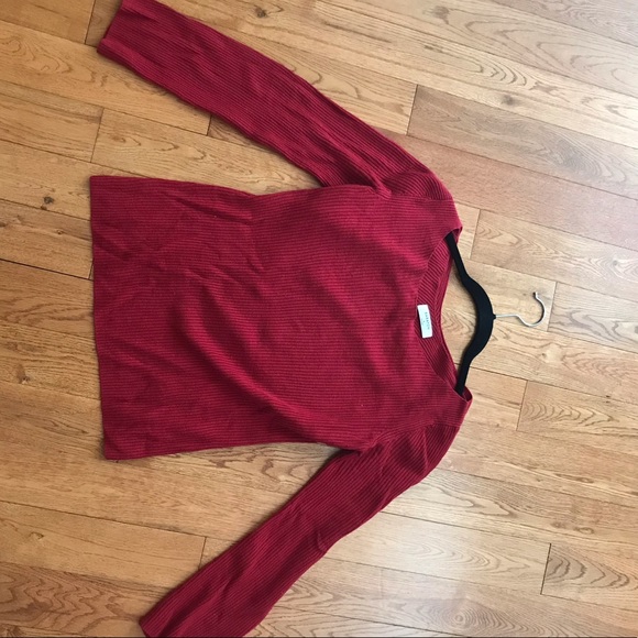 Aritzia Babaton rust coloured sweater - Picture 3 of 4